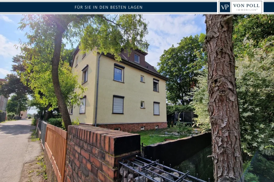 Straßenseite Ostansicht - Haus kaufen in Nordhausen - Stadthaus in Top Lage in Nordhausen