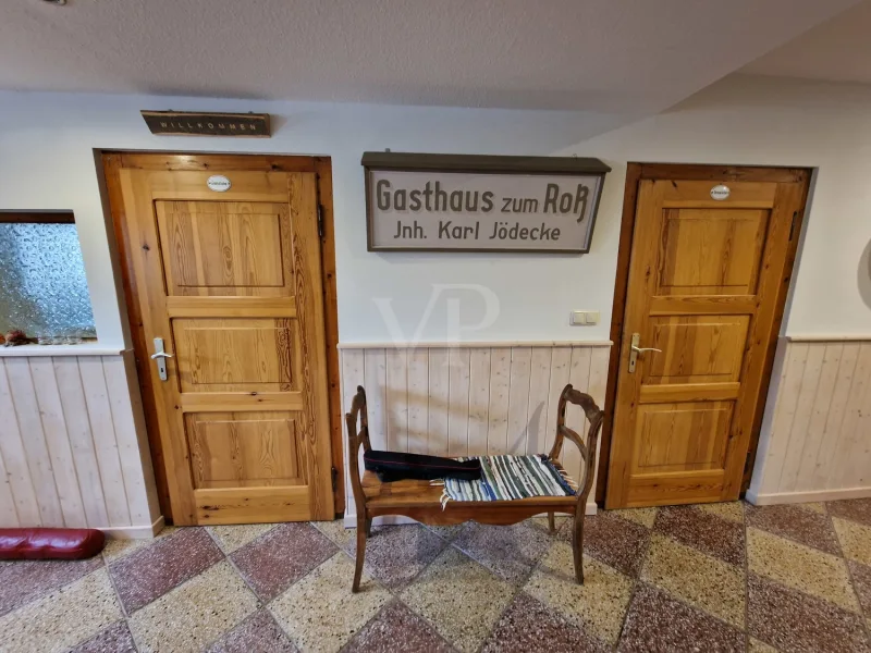 Altbau EG Eingangsbereich