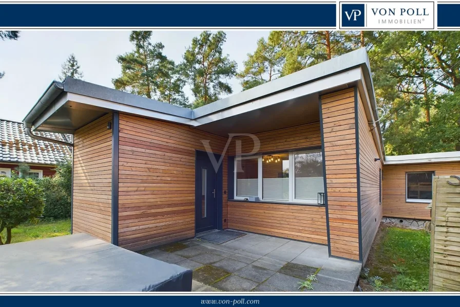 Hausansicht - Haus kaufen in Heidesee - Modernisierter Bungalow und Nebengebäude nahe Wald und Wasser