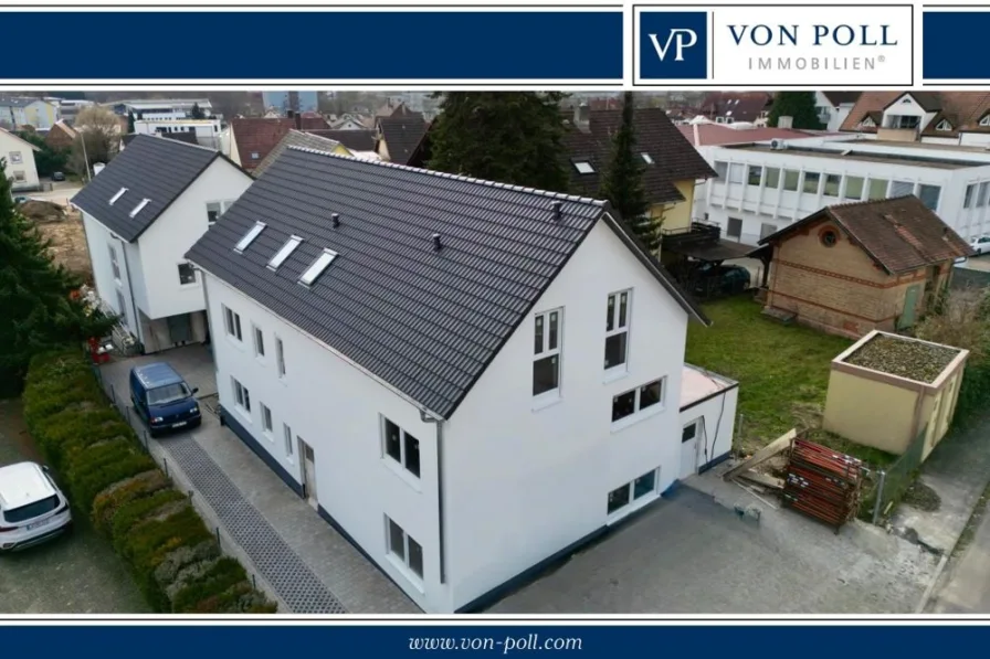 Titelbild - Haus kaufen in Lahr - 1 Preis - 2 Wohnungen! Neue Etagen- und Dachgeschosswohnung am Stadtpark in Lahr