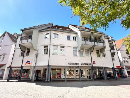 Außenansicht Schloßplatz - Wohnung kaufen in Lahr/Schwarzwald - Zentrale Stadtwohnung in Lahr mit Tiefgaragenstellplatz