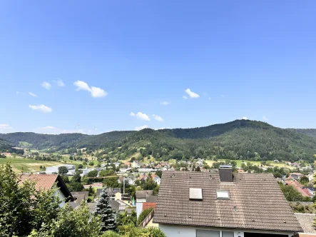 Panoramaausblick - Haus kaufen in Seelbach - Platz für die ganze Familie mit atemberaubenden Panoramaausblick