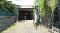 Einfahrt Garage