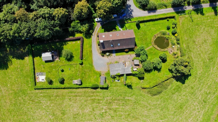 Luftaufnahme - Haus kaufen in Hamminkeln - Traumhaus im Grünen – Exklusive Immobilie am Waldrand von Hamminkeln