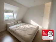 Schlafzimmer DG li