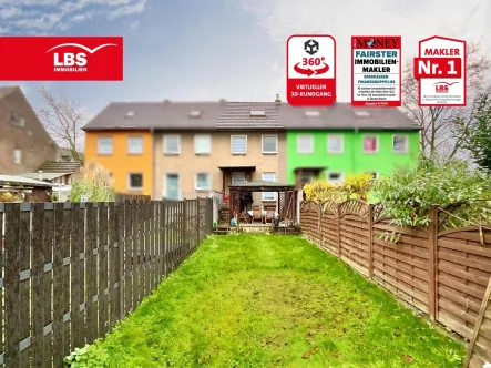 Das Haus aus Gartensicht - Haus kaufen in Duisburg - Viel mehr fein als klein… gemütliches, modernisiertes Nest!