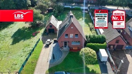 Drohnenansicht  - Haus kaufen in Moers - Freistehendes Einfamilienhaus mit großem Garten I 2 Garagen I Terrasse 