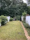 Garten mit Blick in den Wald