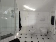 Bad en Suite mit Du+Wanne