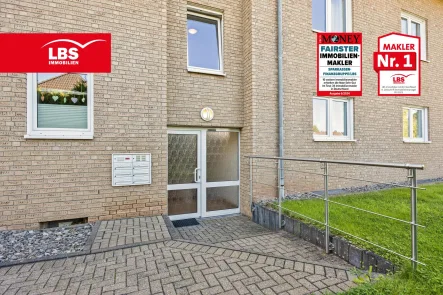 Hauseingang - Wohnung kaufen in Kall - Vermietete Kapitalanlage: Charmante 3-Zimmer Wohnung in ruhiger Lage von Kall