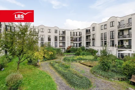 Rückansicht mit kleinem Park - Wohnung kaufen in Bonn - Eigentumswohnung mit Loggia und TG-Stellplatz 