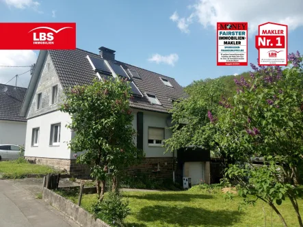  - Haus kaufen in Bergneustadt - Einfamilienhaus mit Einliegerwohnung.