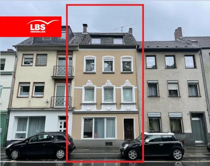 Straßenansicht - Haus kaufen in Köln - Investition in Ihre Zukunft!