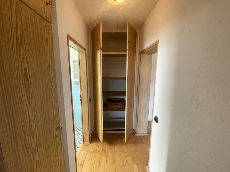 Blick auf den 1. Einbauschrank