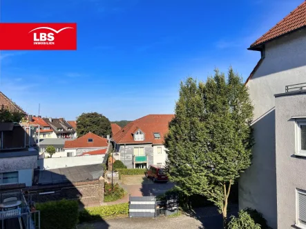 Blick vom Balkon - Wohnung kaufen in Remscheid - Moderne Eleganz: Grundsanierte Eigentumswohnung im Herzen der Stadt!