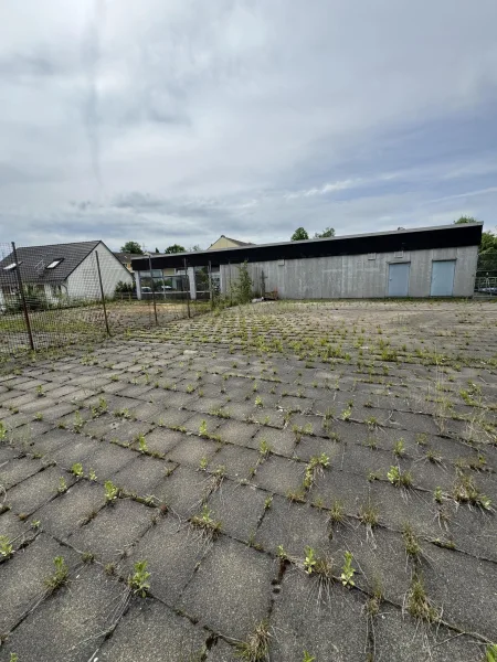 Terrassenfläche hinten