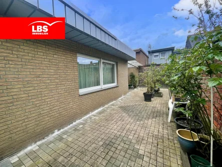 Außenansicht - Haus kaufen in Bocholt - ++Gemütliche Doppelhaushälfte mit Garten in ruhiger Wohnlage++