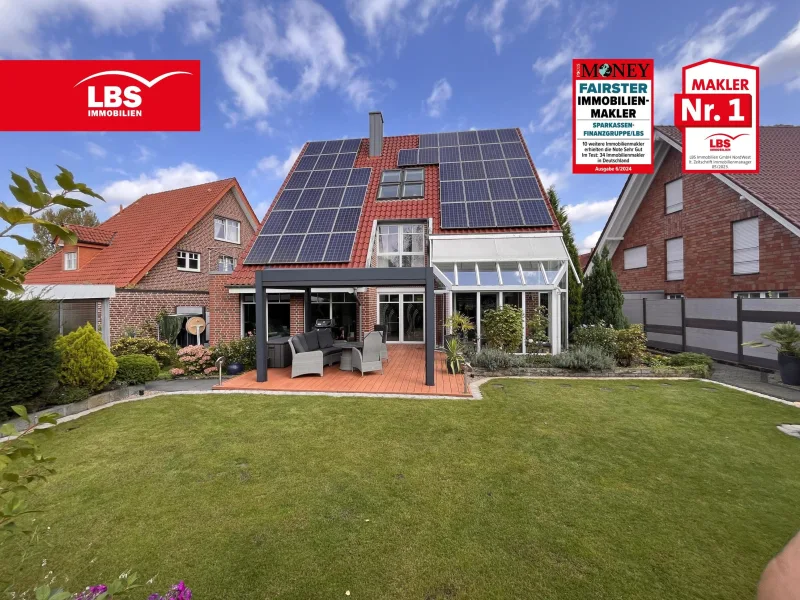 Gartenansicht - Haus kaufen in Dorsten - Großes EFH mit Doppelgarage und Pool in bester Lage von Dorsten