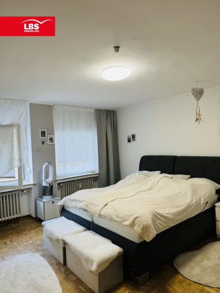 Schlafzimmer OG