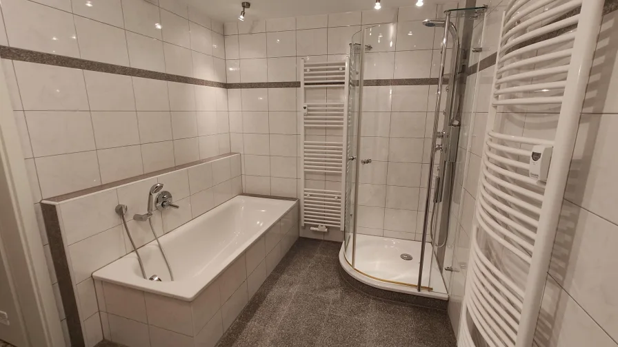 Badezimmer im UG