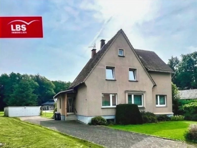 Hausansicht - Haus kaufen in Vlotho - Frischer Wind und neue Ideen...