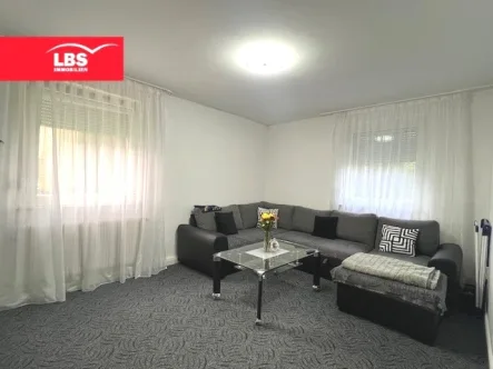 Wohnzimmer - Wohnung kaufen in Herford - Für Kapitalanleger!