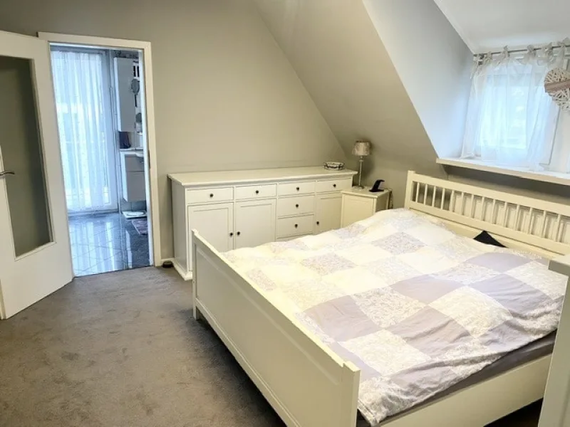 Schlafzimmer 1 OG