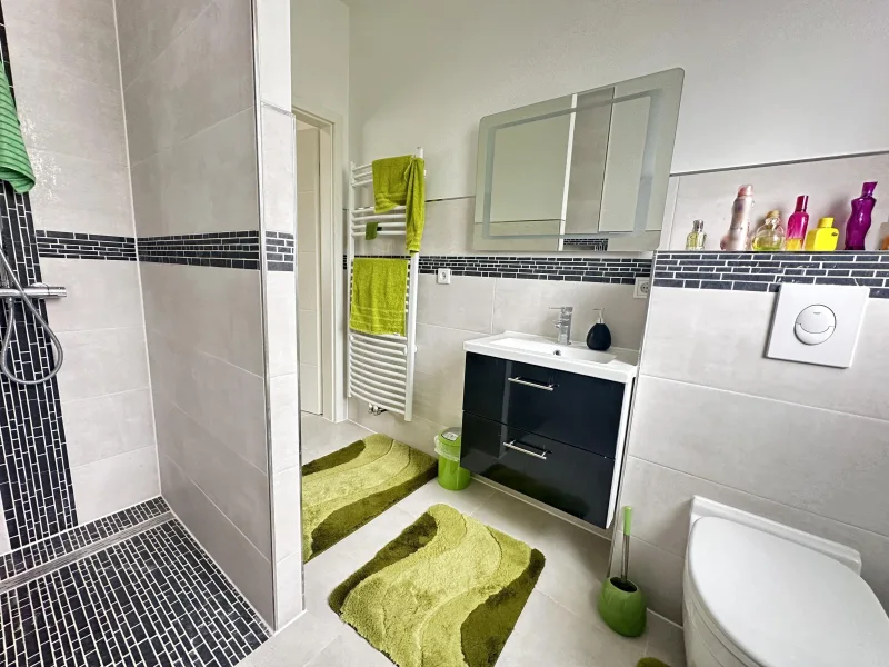 Badezimmer Wohnung 2 