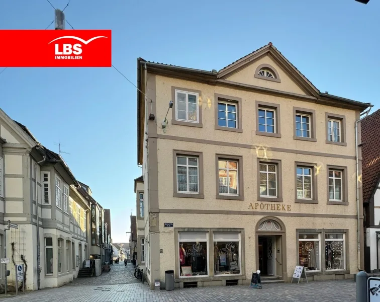Titelbild - Haus kaufen in Lemgo - Mitten im Zentrum! Wohn- und Geschäftshaus in exklusiver Lage.