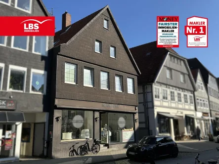 Vorderansicht - Haus kaufen in Detmold - Kapitalanlage       Wohn- u. Geschäftshaus in der wunderschönen Altstadt...