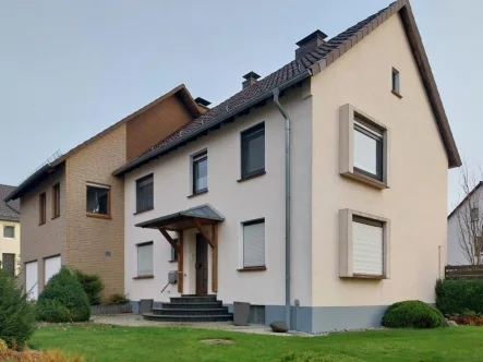 Vorderansicht - Haus kaufen in Fürstenberg - Traumhaftes Mehrgenerationenhaus in sehr schöner Lage in Fürstenberg