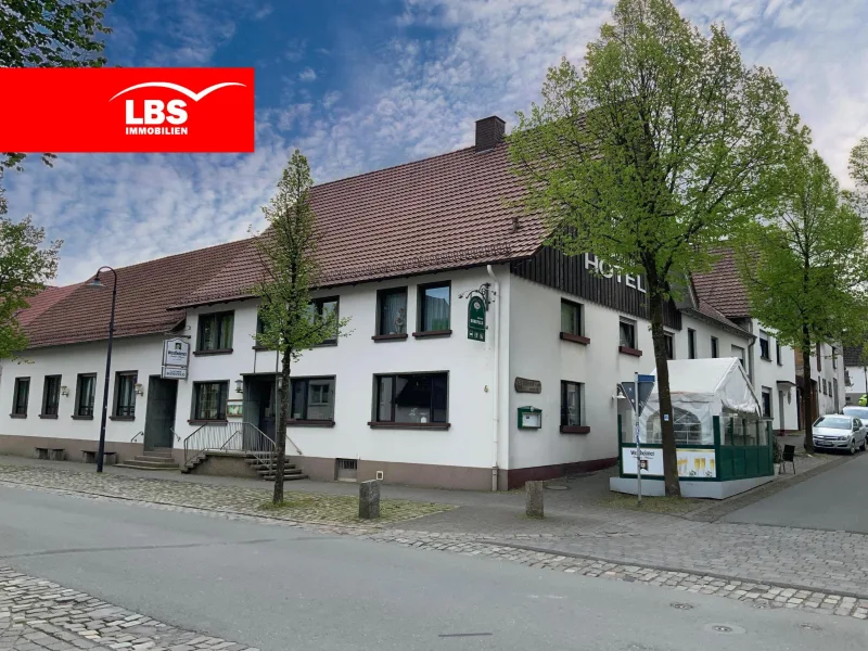 Nordwestansicht - Gastgewerbe/Hotel kaufen in Bad Wünnenberg - Seltene Gelegenheit in begehrter Lage