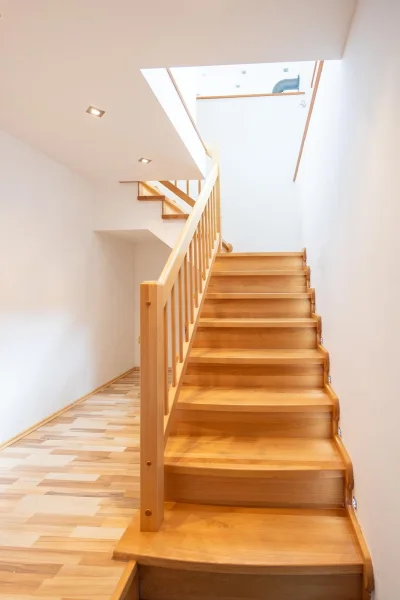 Treppe in das DG