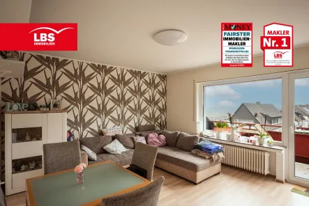 Wohnzimmer - Wohnung kaufen in Iserlohn - Modernisierte 2-Zi-Wohnung am Waldrand nahe Alexanderhöhe, mit Schwimmbad 