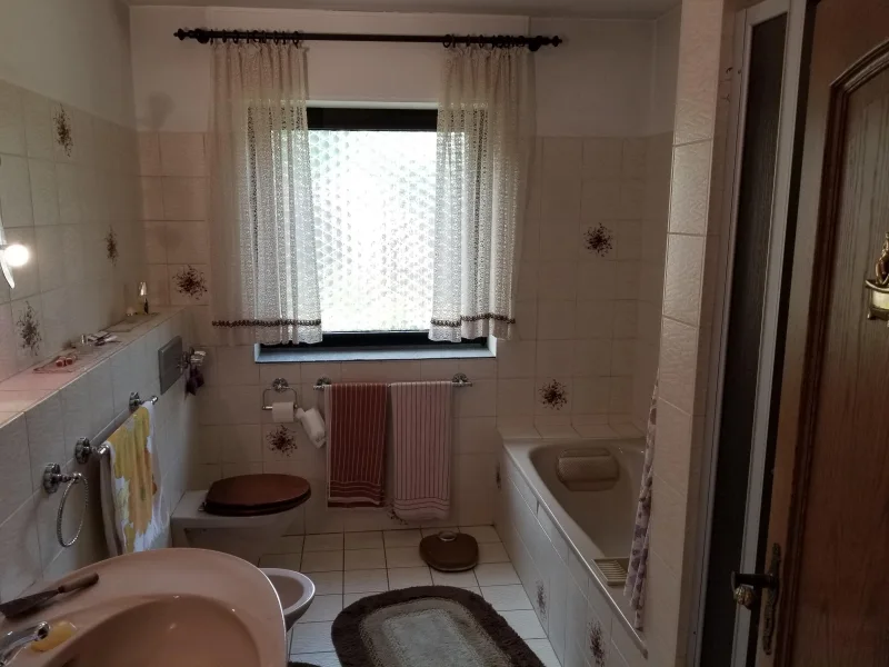 Badezimmer EG