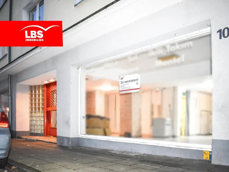Außenansicht - Laden/Einzelhandel mieten in Essen - Großzügiges Ladenlokal mit insg. ca. 101 m²  und Schaufenstern in Essen!