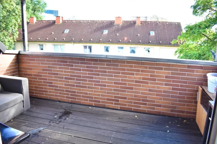 geräumige Dachterrasse