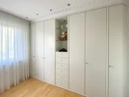 Schlafzimmer Kleiderschrank