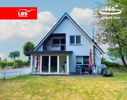 Vorderansicht - Haus kaufen in Hipstedt - Jetzt oder Nie! Kernsaniertes Zweifamilienhaus sucht dringend Käufer!