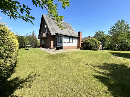 Außenansicht Garten - Haus kaufen in Hechthausen - Modernes Zweifamilienhaus für zwei Generationen!