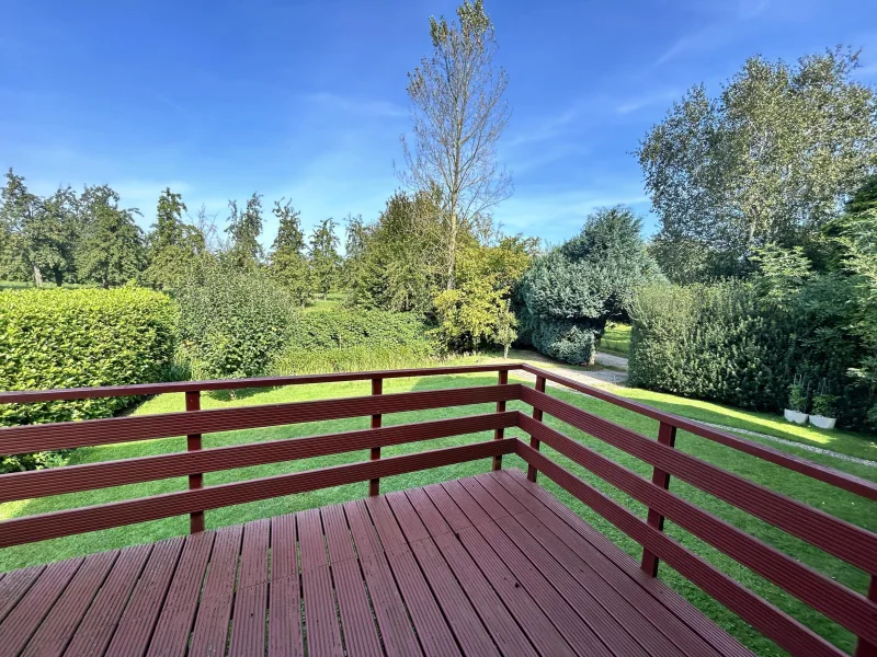 Terrasse hinten 