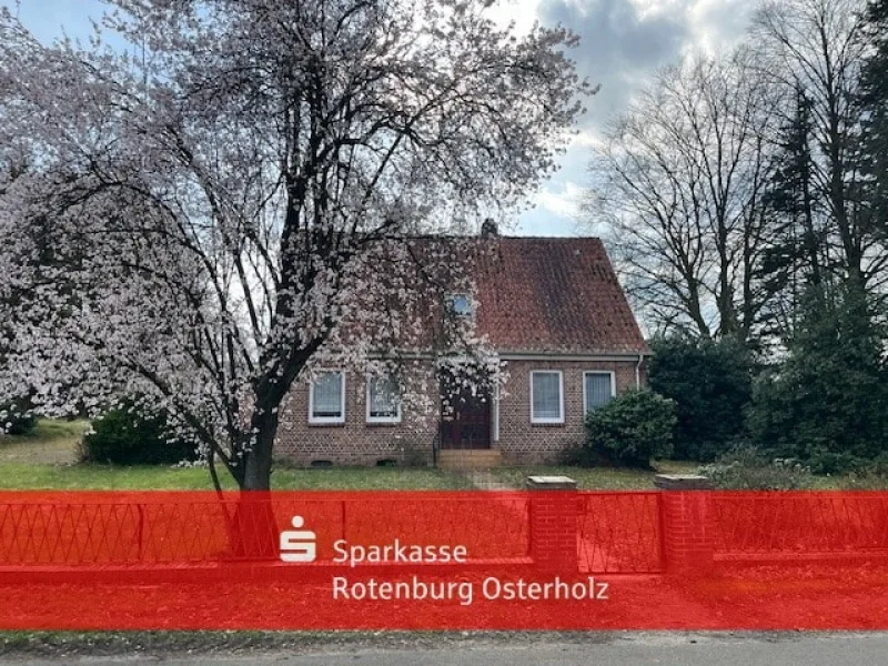 Straßenansicht - Haus kaufen in Basdahl - Großes Grundstück mit kleinem Haus möchte in neue Hände kommen.