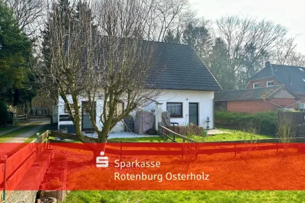 Rückansicht DHH - Haus kaufen in Osterholz-Scharmbeck - Doppelhaus & Einfamilienhaus suchen neuen Eigentümer/Anleger