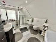 Badezimmer DG