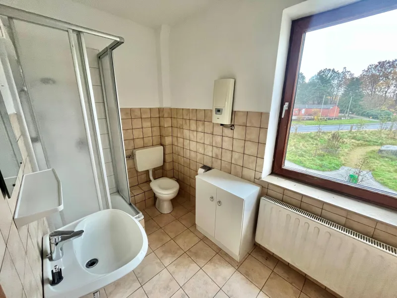 Badezimmer große Wohnung 1. OG