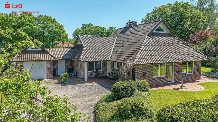 Außenansicht - Haus kaufen in Zetel - Wohnen in der Natur!