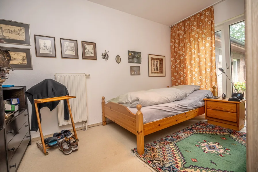 Schlafzimmer 1