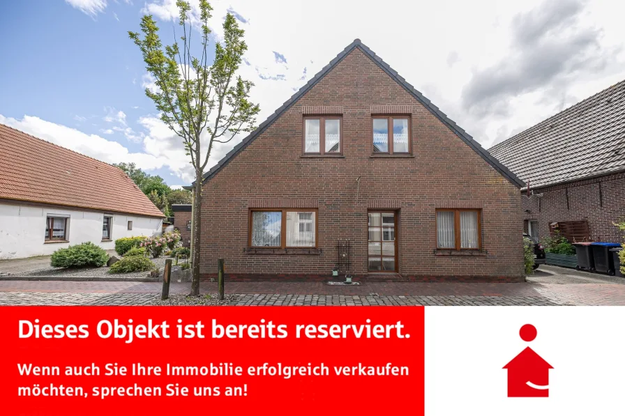 Außenansicht - Haus kaufen in Sande - Reserviert! Großzügiges Wohnhaus in historischer Kernlage