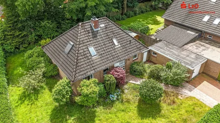 Luftaufnahme - Haus kaufen in Friedeburg - Bungalow in ruhiger Siedlungslage