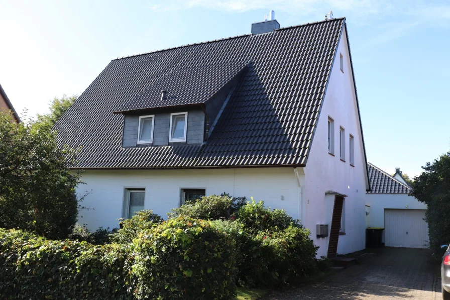 Zweifamilienhaus in bevorzugter Lage - Haus kaufen in Wildeshausen - Gepflegtes Zweifamilienhaus Nähe Hunte 